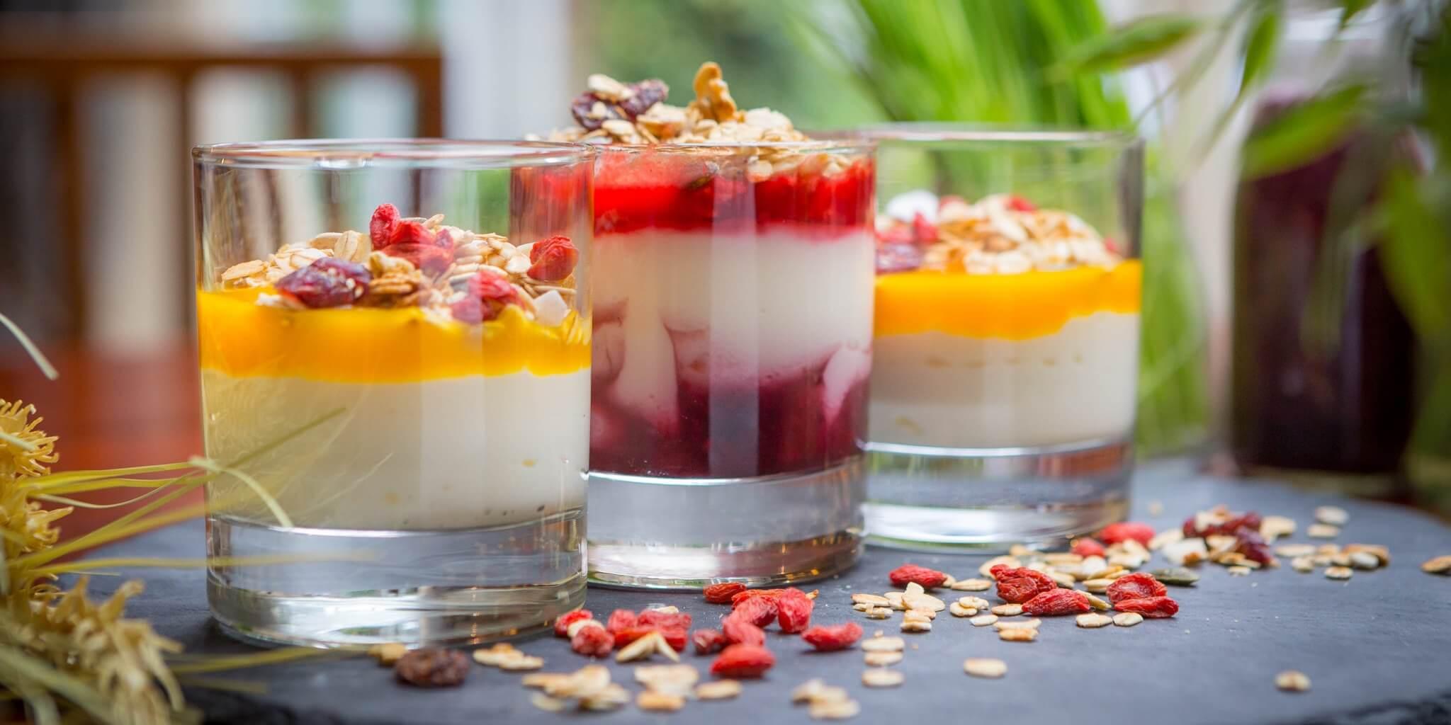 فندق كلايتون دبلن إيربورت Coolock المظهر الخارجي الصورة Yoghurt with granola and dried fruits